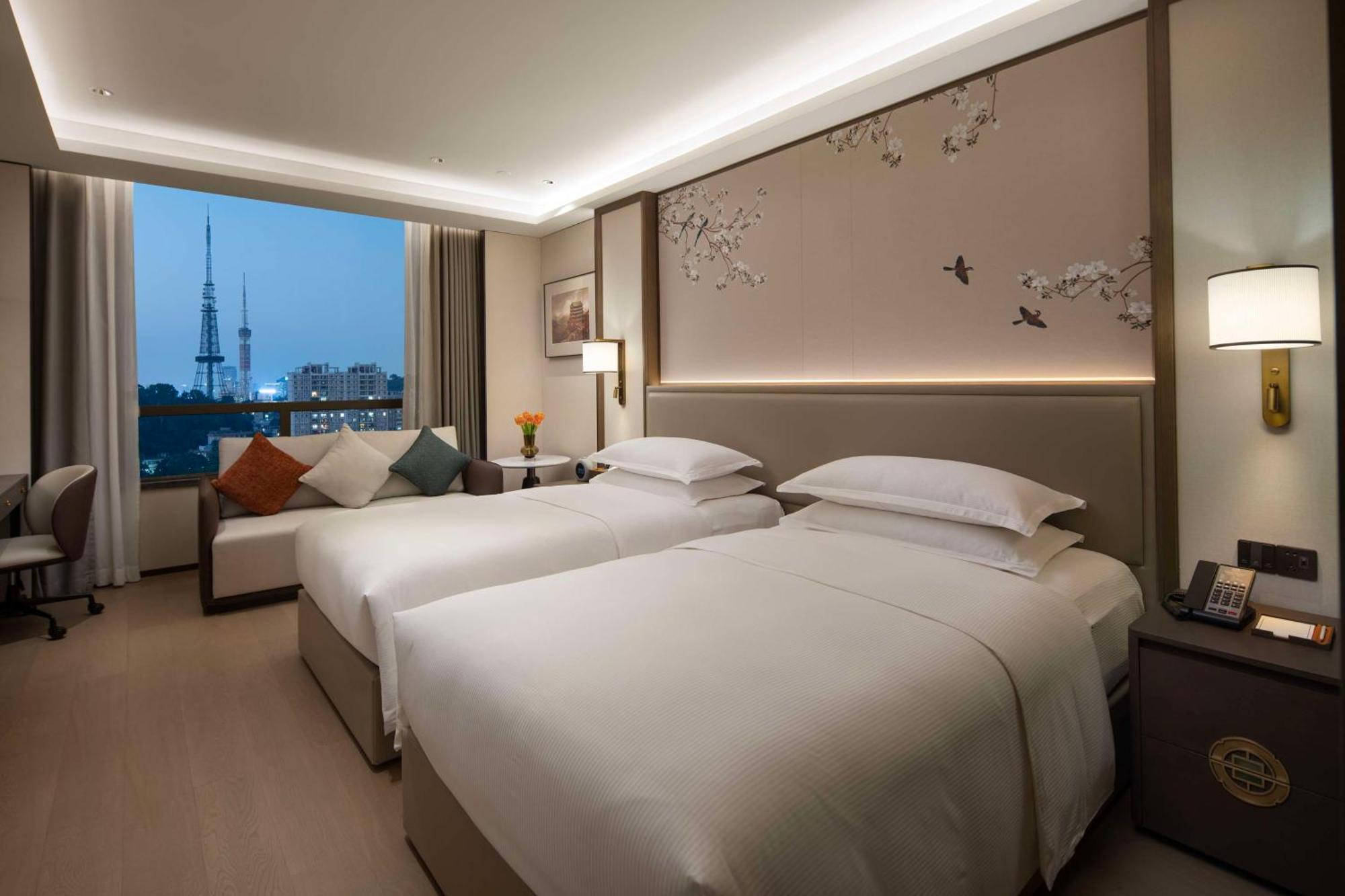 Yuexiu Hotel Guangzhou, Curio Collection By Hilton 외부 사진