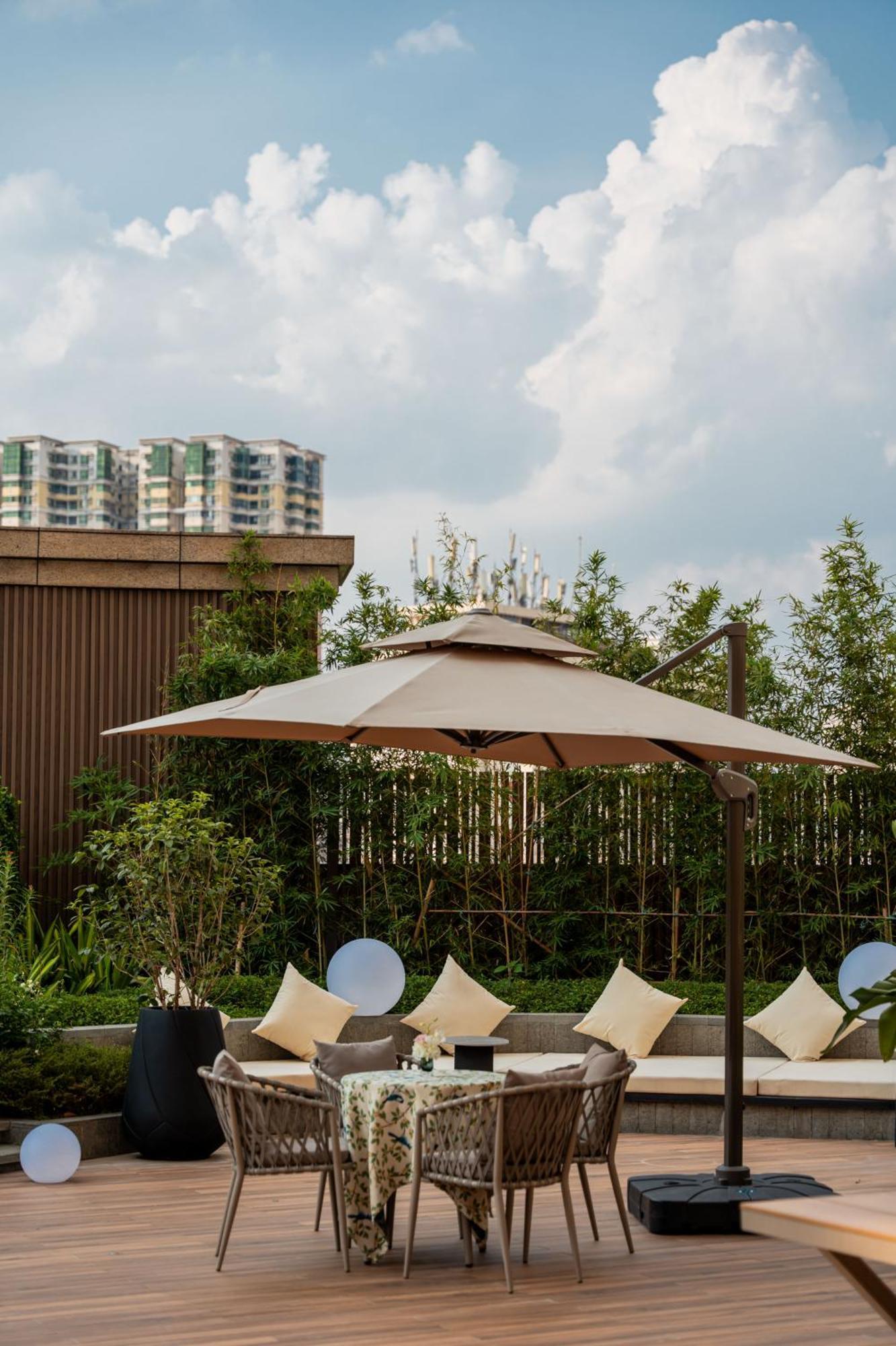 Yuexiu Hotel Guangzhou, Curio Collection By Hilton 외부 사진