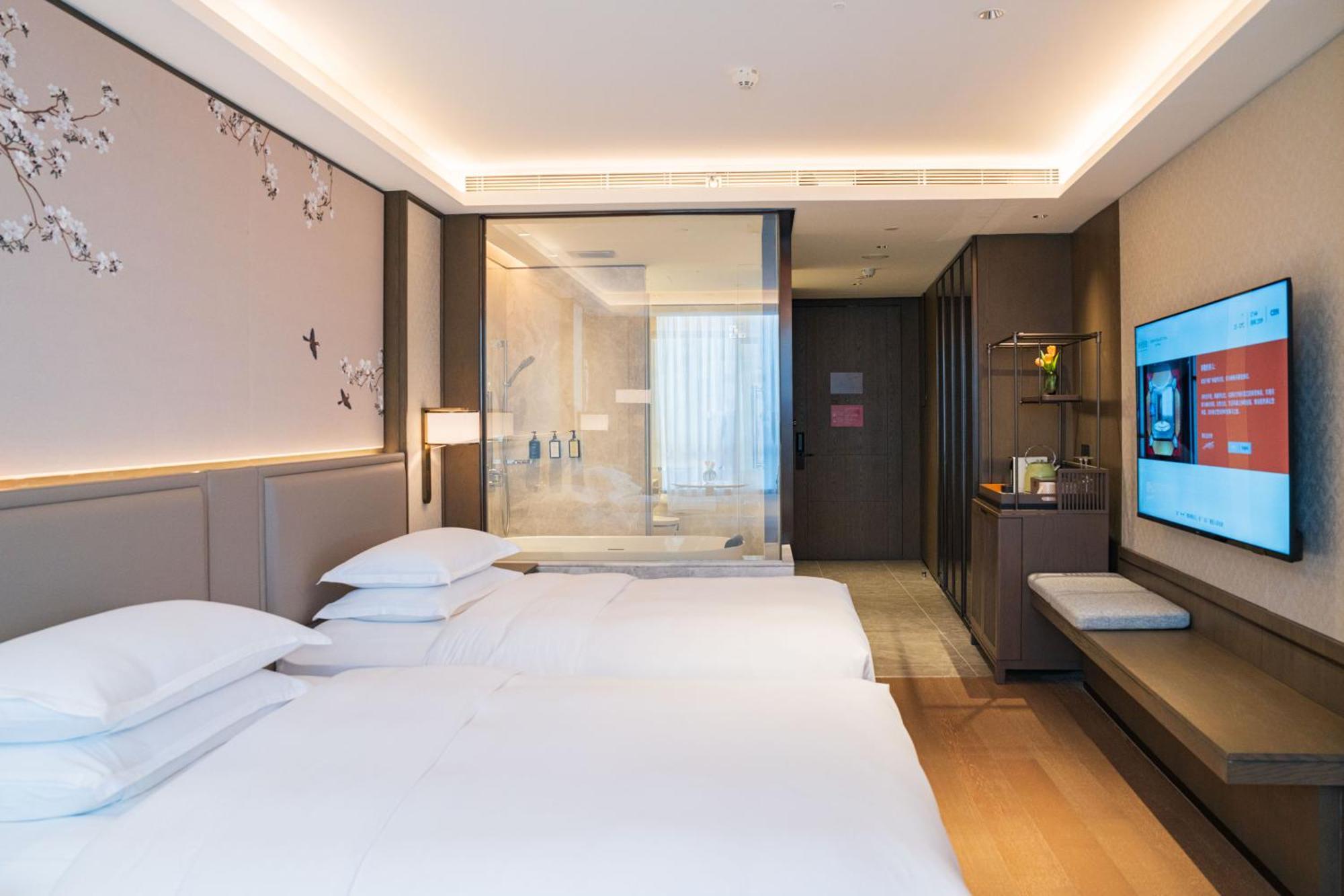 Yuexiu Hotel Guangzhou, Curio Collection By Hilton 외부 사진